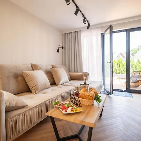 Ferienhaus Olivina Park - Z Dostepem Do Krytego Basenu, Saun, Wyzywienia I Atrakcji Dla Dzieci Niechorze