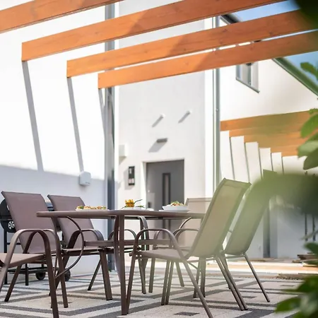 Olivina Park - Z Dostepem Do Krytego Basenu, Saun, Wyzywienia I Atrakcji Dla Dzieci Niechorze